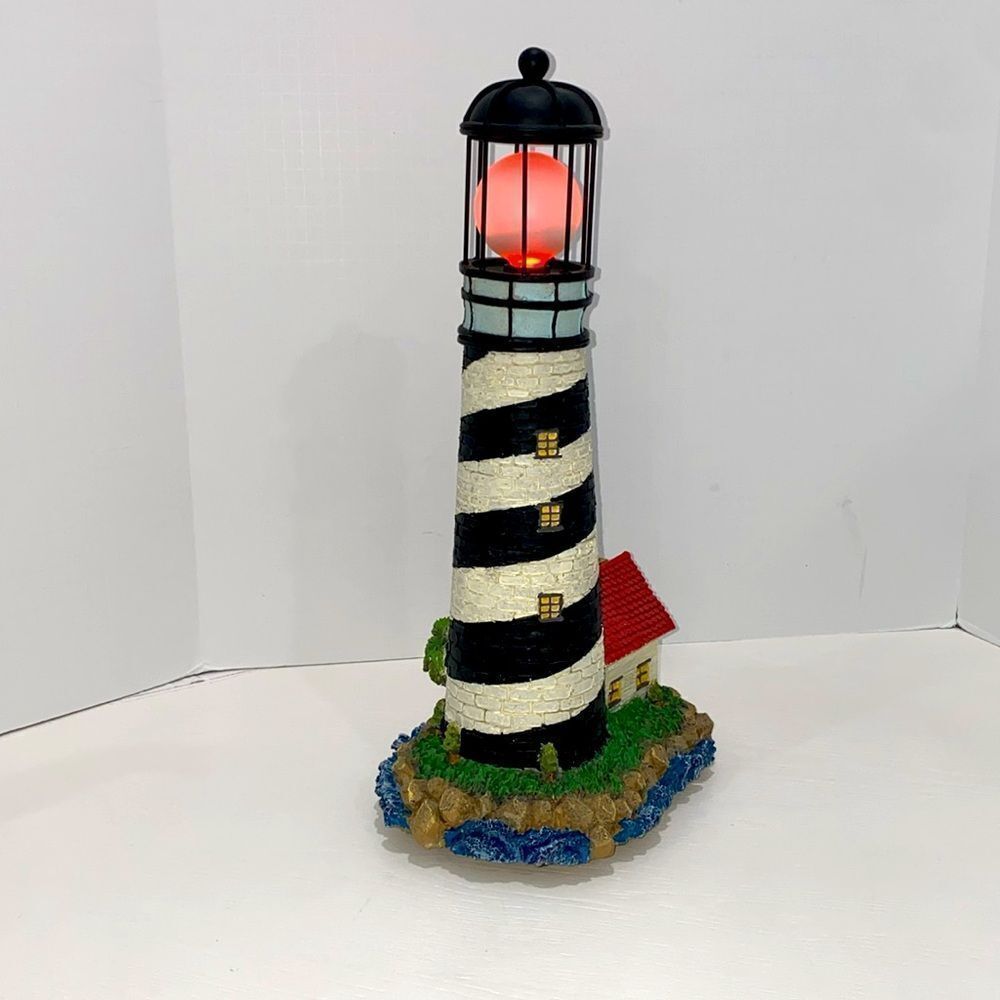Vintage Florida Lighthouse Plays Music And Lights Up Red With Attached Cottage - Picture 5 of 11